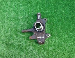 Кулак передний левый для MITSUBISHI PAJERO 1982-1990  запчасти бу