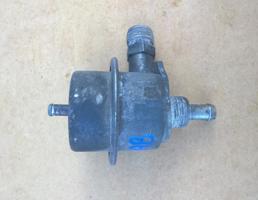 Регулятор давления топлива для SAAB 9000CS 1994-1998  запчасти бу