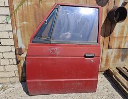 Дверь передняя левая для MITSUBISHI PAJERO 1982-1990  запчасти бу