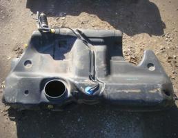 Бак топливный (бензобак) для RENAULT MEGAN 1996-1999  запчасти бу