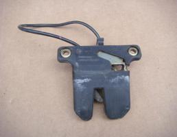 Замок багажника для AUDI 100 (45) 1991-1994  запчасти бу