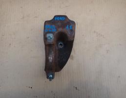 Кронштейн промежуточного вала для FORD C-MAX 2007-2011  запчасти бу