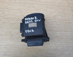 Датчик расхода воздуха (ДМРВ,MAF) для MITSUBISHI PAJERO/MONTERO (V1,V2,V3,V4) 1990-1997  запчасти бу