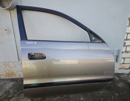 Дверь передняя правая для TOYOTA CARINA E 1992-1997  запчасти бу