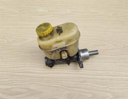 Цилиндр тормозной главный для JEEP GRAND CHEROKEE (WJ) 1999-2004  запчасти бу