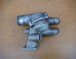 Корпус термостата для JEEP GRAND CHEROKEE (WJ) 1999-2004  запчасти бу